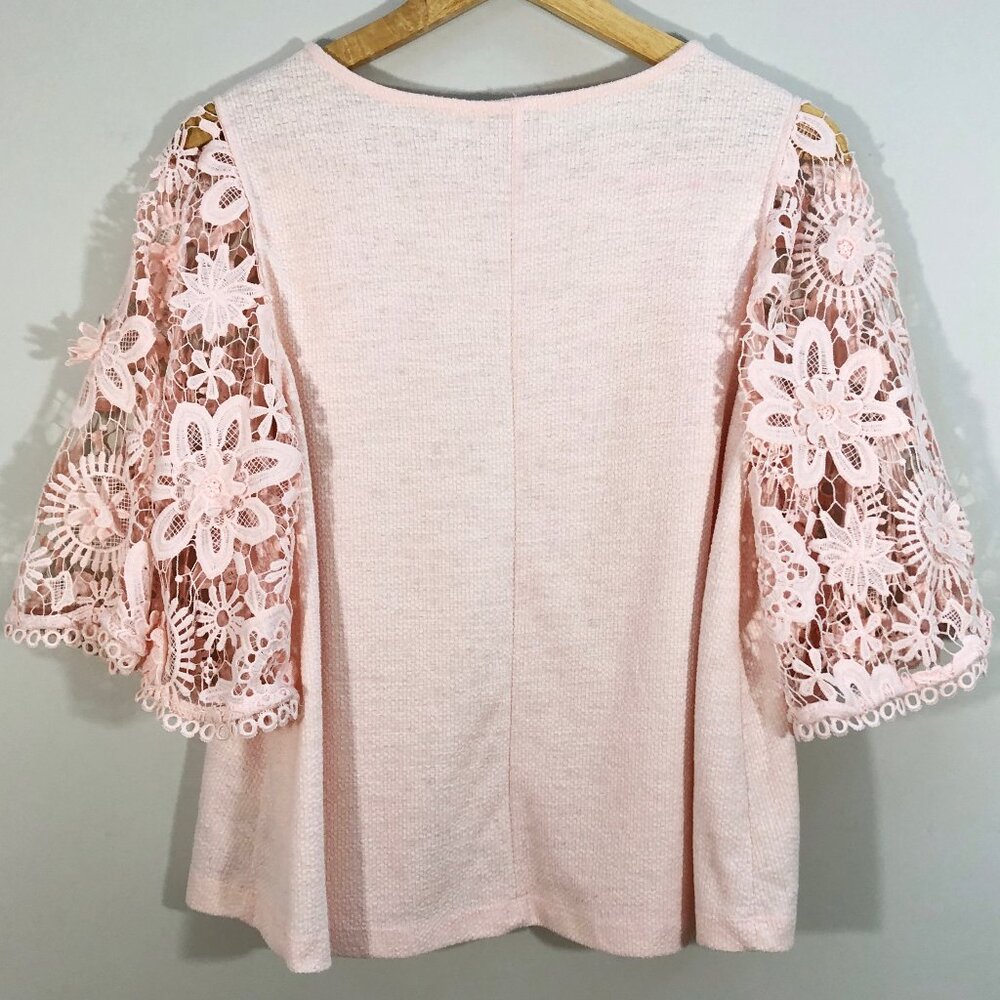 ANTHRO eri + ali Samara Lace Bell Sleeve Top in Pale Pink M - Picture 10 of 14